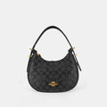 Classic Americana: Coach-Inspired Shoulderbag