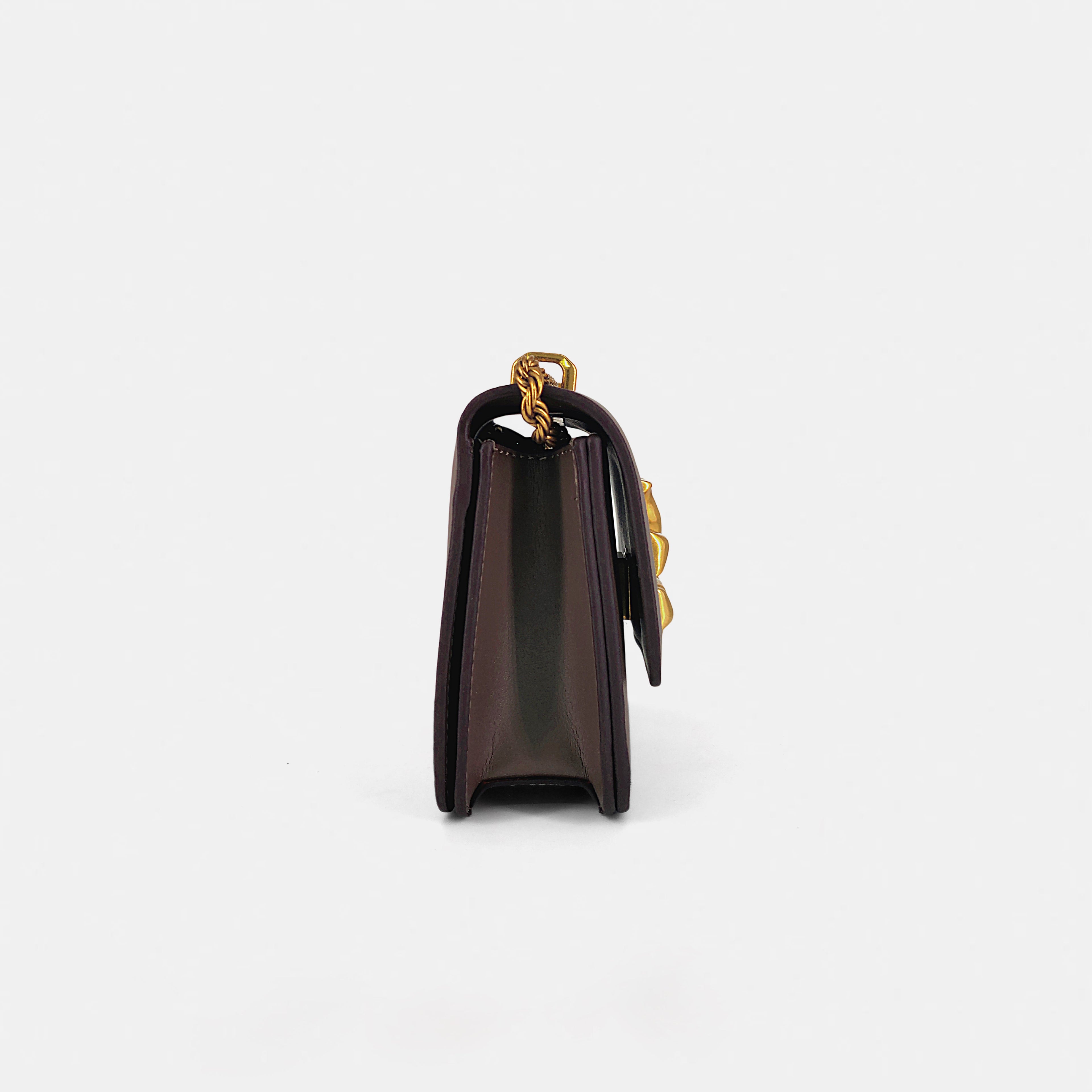 T- BSling Bag – The Eleanor Sling
