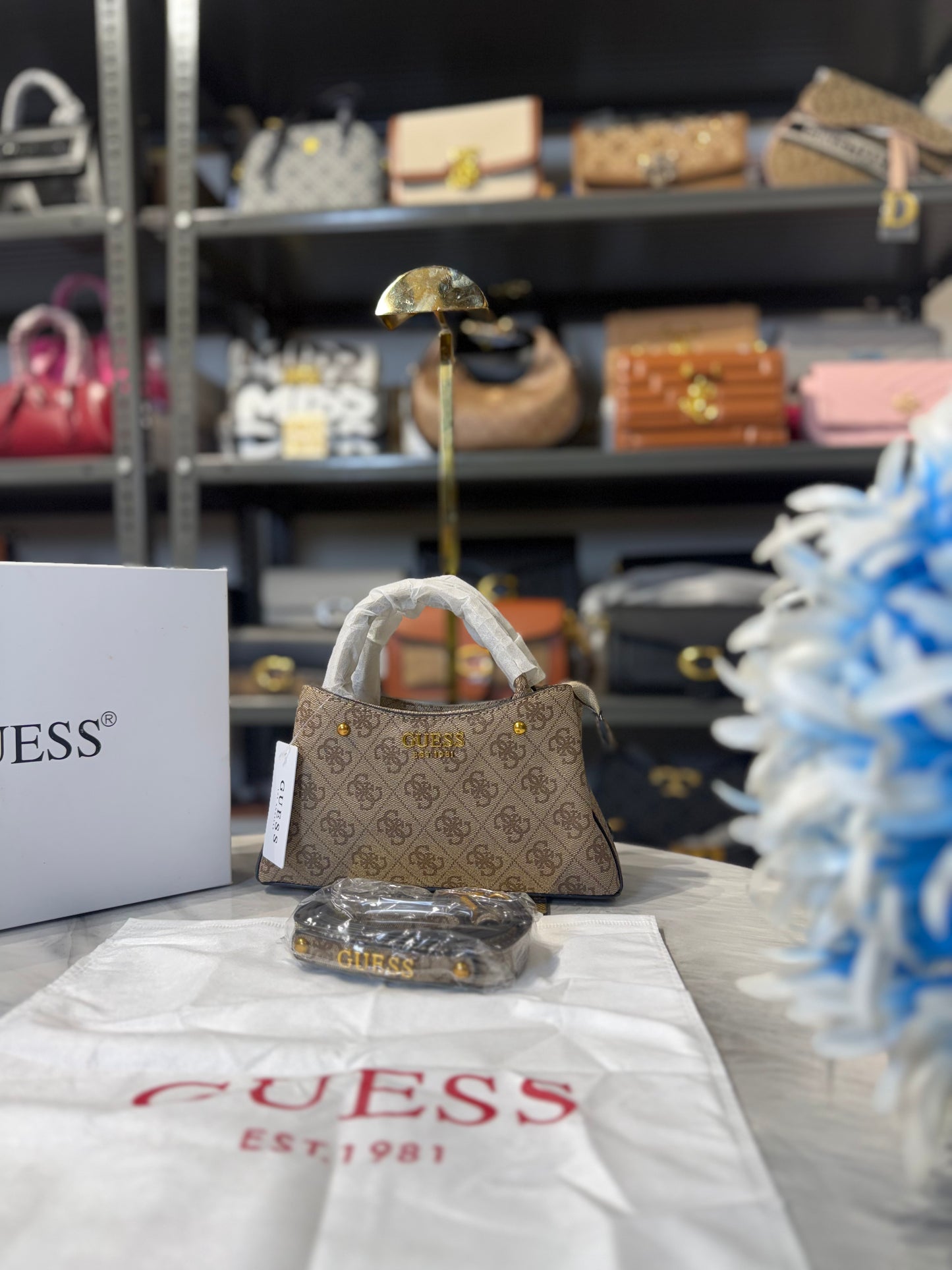 GS Manhattan Shoulder Bag With OG Box & Dust Bag ( Apricot )