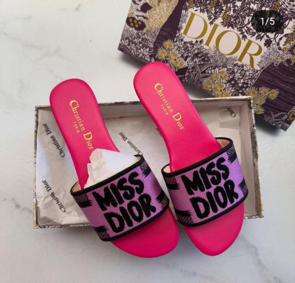 Miiss Diior Dway Flats With Original Box Carry Bag