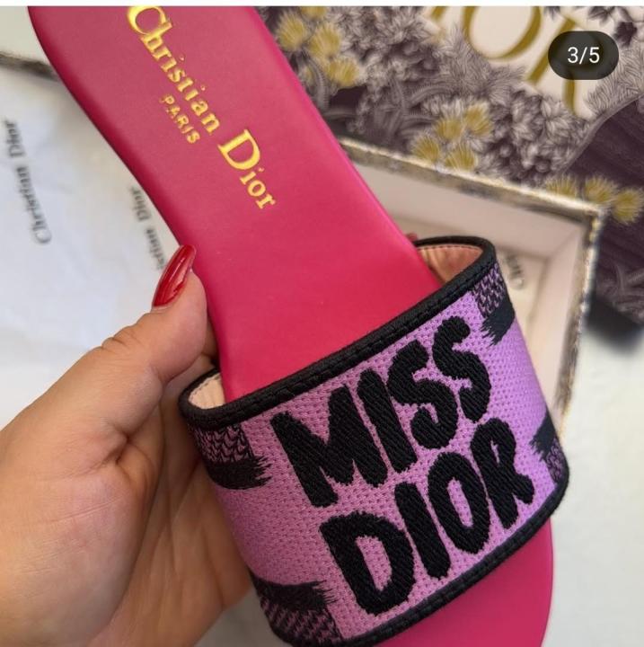 Miiss Diior Dway Flats With Original Box Carry Bag